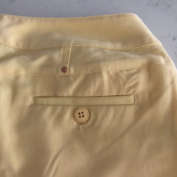 EP Pro Athletic Front Zip Mid Rise Bermuda Golf Shorts Pale Yellow Sz 8 NWOT - Picture 6 of 11